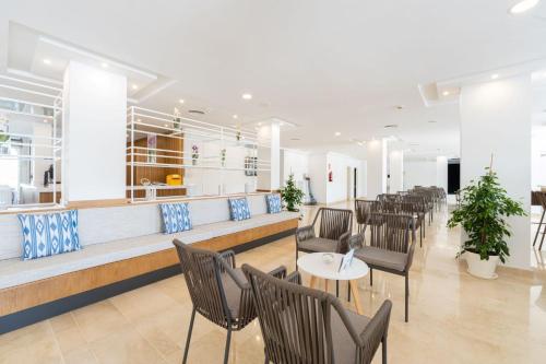 Aparthotel Caprice Isabel - 바/라운지