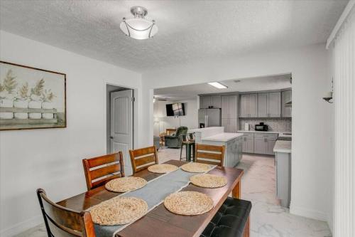 Updated 4 bedroom home in Oragnefield in Bridge City (TX)