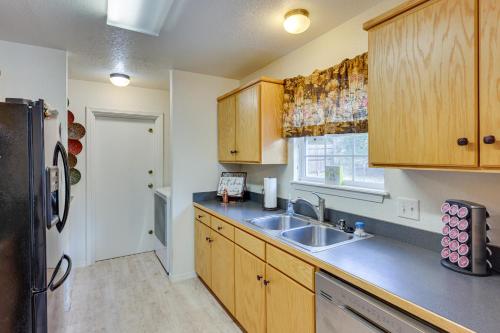 Hot Springs Home with Deck 8 Mi to Downtown! in Hot Springs, USA