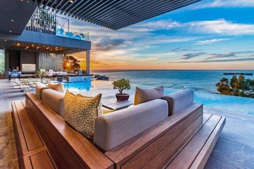 Modern Ocean Facing Villa
