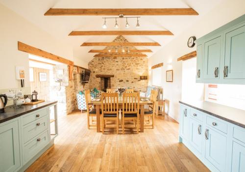 Konyha, Sychpant Barn in Nevern