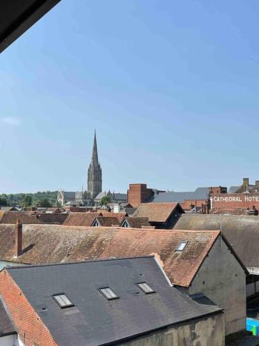 Spacious penthouse with great views of the Cathedral