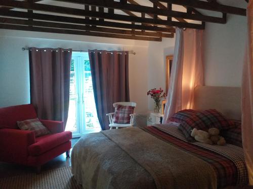 House - Sleeps 2 pet friendly & free parking, Hull (photo 2)