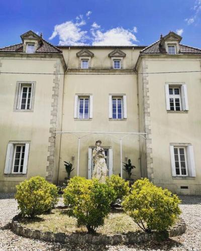 Splendide Château Napoléonien en Cévennes