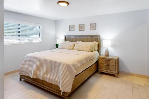 The Sailors Perch, Unit 5 in Riviera Beach, USA