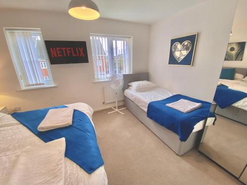 Book Today - 4 bed house Sleeps up to 10 Free wifi Perfect for Family & Business Travelers - Hartco Serviced Accommodation Walsall - image 9