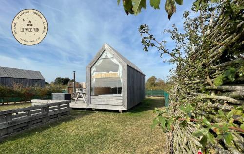 Lushna 8 Petite at Lee Wick Farm Cottages and Glamping - Clacton-on-Sea