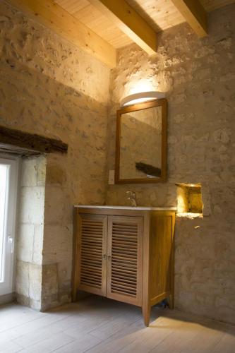 Bathroom, Manoir de la Blonnerie in Velleches