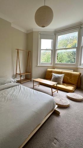Cozy 3 bedroom flat nearby Willsden Green