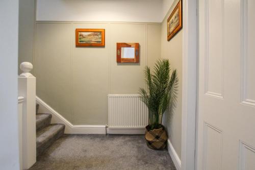 Fairways View - Spacious Apartment - Sleeps 6 - Lovely Views