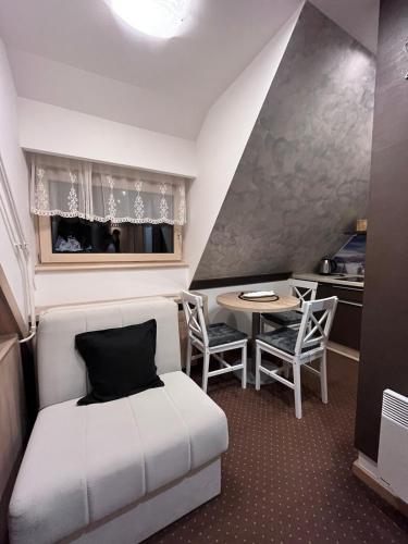 Apartment Maja Konaci - image 5