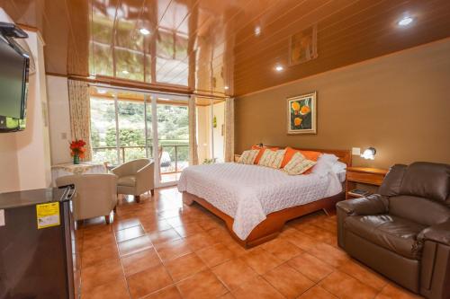 El Oasis Hotel y Restaurante