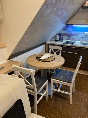 Apartment Maja Konaci - image 4
