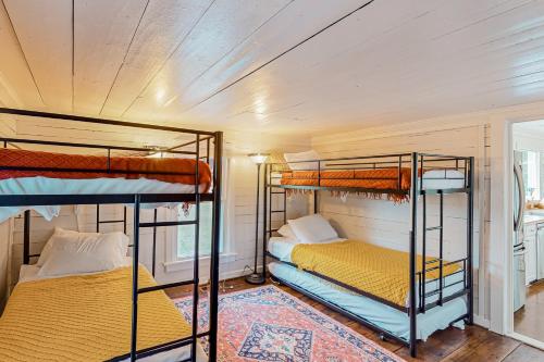 The Overlook Farm The Overlook Farm