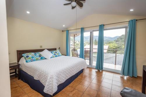 El Oasis Hotel y Restaurante