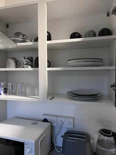 Bếp, Luxury Room on Park Road Close to University & QMC Hospital in Nottingham