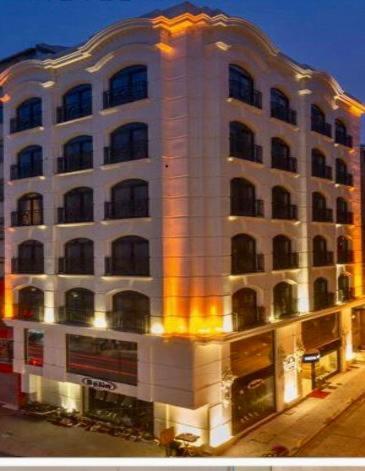 Darkmen Hotel, Istanbul