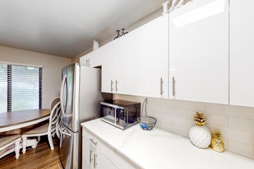 The Sailors Perch, Unit 2 in Riviera Beach, USA
