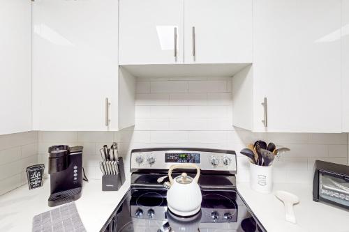 The Sailors Perch, Unit 2 in Riviera Beach, USA