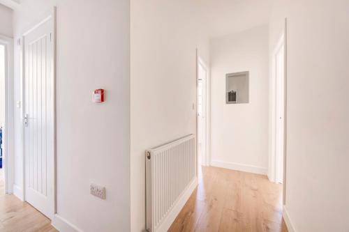 2 Bedroom Apartment in Brixton with Wi-Fi