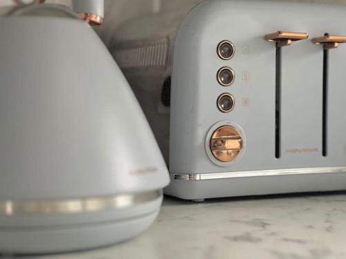 Spacious Modern Duplex Apartment in Rochdale