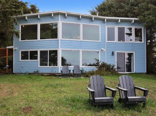 Tranquil Tides- Cape Meares Lakefront Beach Home thumb 4