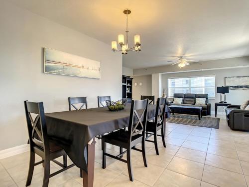 Upscale 32 corner unit with private balcony overlooking the property. OW14-401 in New Smyrna Beach, USA