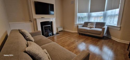 Archillects - Entire Two Bedroom Comfy House