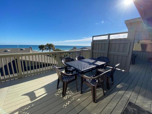 Beach Daze Townhome at Sea Dunes Green Turtle B5 ~ Ocean View next to Pool in Edgewater, USA