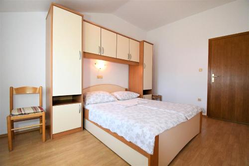 Two-Bedroom Apartment image 6