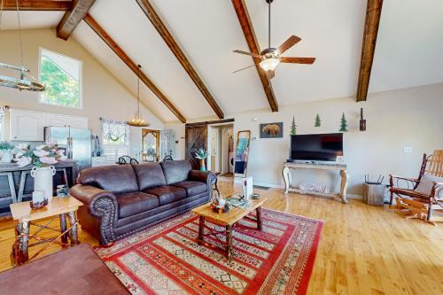 Sky View Lodge in Murphy, USA