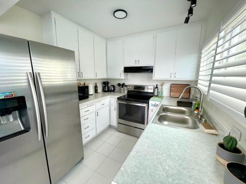 SurfView VR - Best Ocean and Pier View, 5 mins to Beach, Cozy Patio, Pet Friendly, San Clemente (Foto 7)