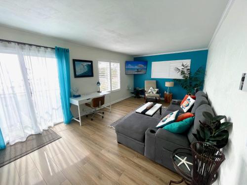 SurfView VR - Best Ocean and Pier View, 5 mins to Beach, Cozy Patio, Pet Friendly