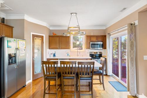 Amber Waters Hideaway Amber Waters Hideaway