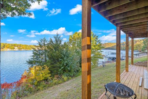 Amber Waters Hideaway Amber Waters Hideaway