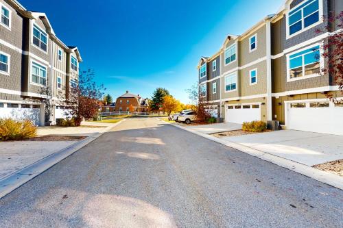 Golden Wings Townhome