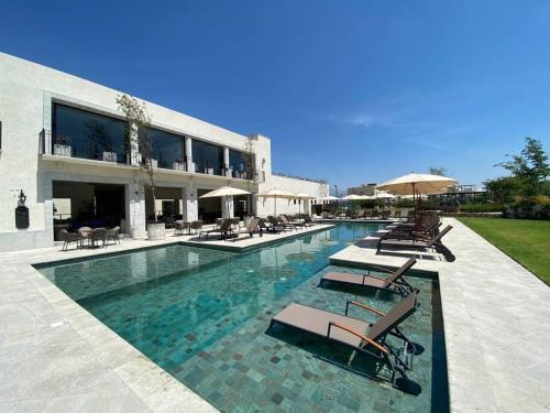 2BR/2B BEAUTIFUL CLOSE 5MIN TO CENTRO, POOL in ริงโกนาดา เด โลส บัลโกเนส