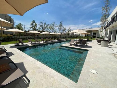 2BR/2B BEAUTIFUL CLOSE 5MIN TO CENTRO, POOL in ริงโกนาดา เด โลส บัลโกเนส