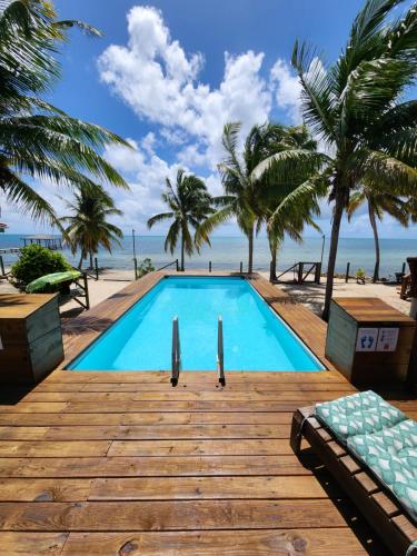 Apkārtne, Coco's Beachfront Cabanas in Surfside