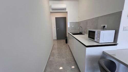 Air conditioned 1 room Apartment Vienna Gate, 3, Братислава (фото 3)