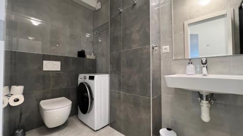 Air conditioned 1 room Apartment Vienna Gate, 2, Bratislava (Foto 9)