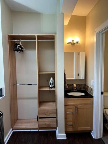 Affordable & Chic RiNo/LoDo/Dtown Loft- Walkable in Denver, USA