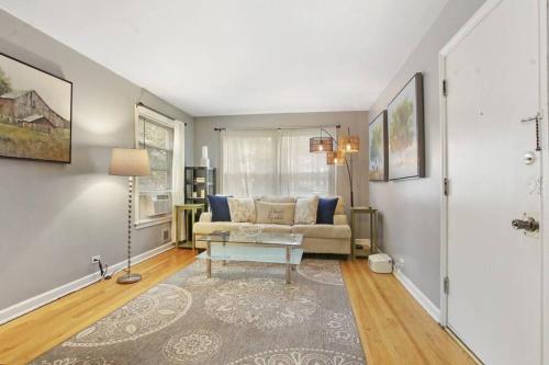 B&B Evanston - Condo by the park & lake in the heart of Evanston! - Bed and Breakfast Evanston