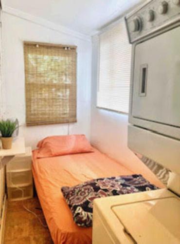 Skyline Vitali Siesta Couch Quarters in Heart of Echo Park DTLA Awaits, Los Angeles (fotografie 10)