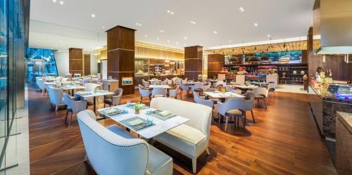Restaurant, Meixi Lake Hotel, a Luxury Collection Hotel, Changsha in Yuelu