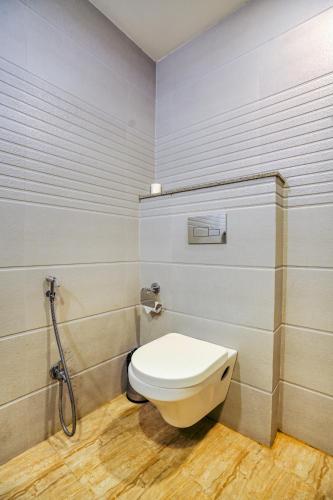 Deluxe Room image 6