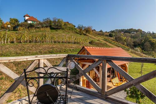 Vineyard Cottage Grajska Kašča - Happy Rentals