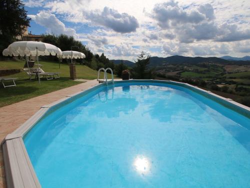 Nice flat in Arcevia with swimming pool