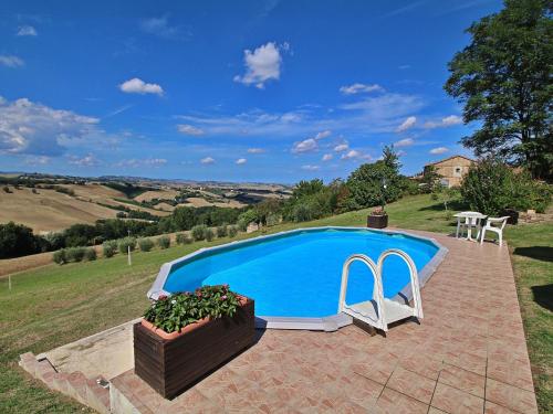 Nice flat in Arcevia with swimming pool