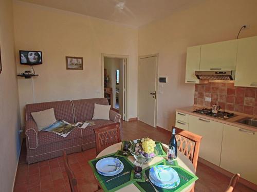 Nice flat in Arcevia with swimming pool